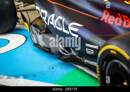 Red Bull Racing Honda RB18, mechanical detail of the sidepod, floor and rear of the car during the Formula 1 Lenovo British Grand Prix 2022, 10th round of the 2022 FIA Formula One World Championship, on the Silverstone Circuit, from July 1 to 3, 2022 in Silverstone, United Kingdom - Photo: Florent Gooden / Dppi/DPPI/LiveMedia Stock Photo