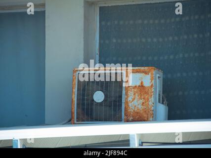 Old rusty air conditioner unit Stock Photo