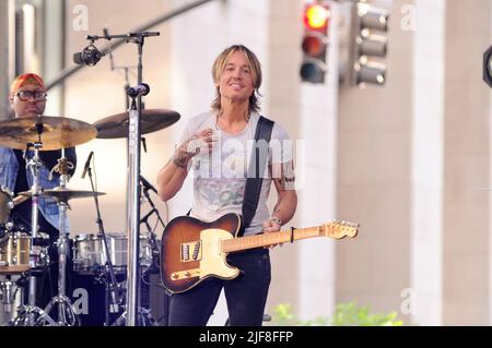 New York, United States. 30th June, 2022. Keith Urban performs on the Today TV Show at Rockerfeller Center in New York City. Credit: SOPA Images Limited/Alamy Live News Stock Photo