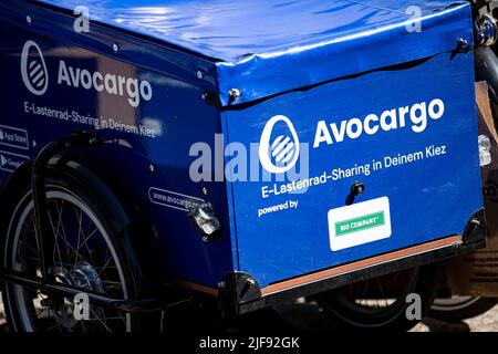 Berlin, Germany. 10th June, 2022. The Avocargo logo is on a cargo bike. The Berlin-based start-up Avocargo offers e-load bikes in Berlin and plans to expand its services to other cities this year. (to dpa 'Mission 'make mainstream' - cities want to establish cargo bikes') Credit: Fabian Sommer/dpa/Alamy Live News Stock Photo