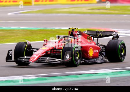 Ferrari's Carlos Sainz in action during the 1st F1 practice session ahead of the British Grand Prix 2022 at Silverstone, Towcester. Picture date: Friday July 1, 2022. Stock Photo