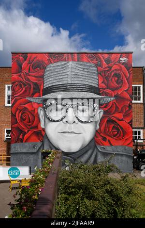 Watford, UK, 1st Jul 2022, Sir Elton John mural revealed today. The mural was created by Murwalls ahead of Elton John’s concerts at Vicarage Road. , Andrew Lalchan Photography/Alamy Live News Stock Photo