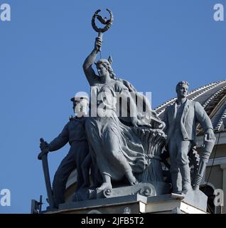 Kiev, Ukraine July 18, 2021: Sculptures on the building of the railway passenger station in Odessa Stock Photo