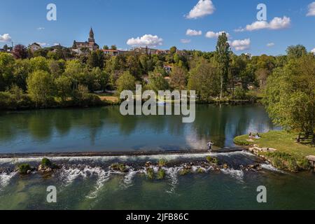 France, Charente, Saint-Simeux, small dam on the Charente river at the lock along the Flow Vélo cycle route (aerial view) Stock Photo