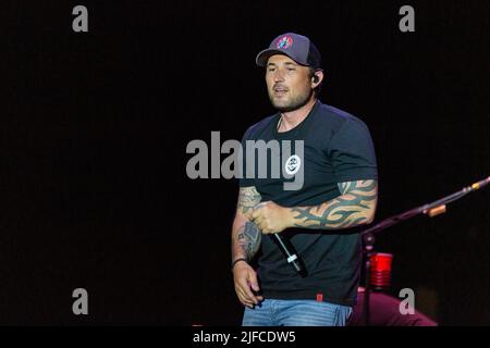Milwaukee, USA. 30th June, 2022. Michael Ray at Summerfest Music Festival on June 30, 2022, in Milwaukee, Wisconsin (Photo by Daniel DeSlover/Sipa USA) Credit: Sipa USA/Alamy Live News Stock Photo