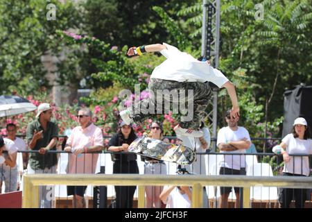 Roma, Italy. 01st July, 2022. At Parco del Colle Oppio in Rome, the World Championship of skateboarding. In this picture Wenhui Zeng (Photo by Paolo Pizzi/Pacific Press/Sipa USA) Credit: Sipa USA/Alamy Live News Stock Photo