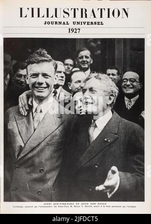Front page eng translation : AFTER NEW-YORK-PARIS BY NON-STOP PLANE Lindbergh, presented by the United States Ambassador, Mr. Myron T. Herrick, smiles at the cheering Parisian crowd.  - Original in french : APRÈS NEW-YORK-PARIS EN AVION SANS ESCALE Lindbergh, présenté par l'ambassadeur des Etats-Unis, M. Myron T. Herrick, sourit à la foule parisienne qui l’acclame.- Extract from 'L'Illustration Journal Universel' - French illustrated magazine - 1927 Stock Photo