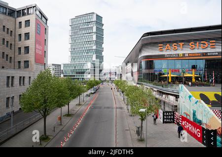 East Side Mall is a shopping centre at Warschauer Straße in ...