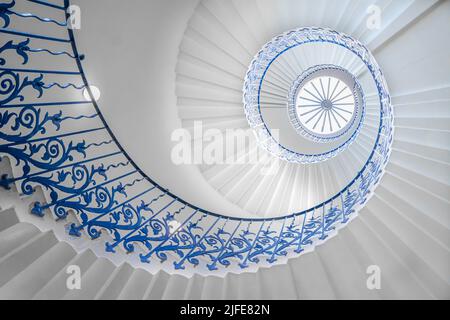 The famous spiral tulip stairs in the Queens house in Greenwich, London Stock Photo