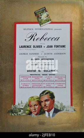 LAURENCE OLIVIER and JOAN FONTAINE in REBECCA 1940 director ALFRED HITCHCOCK novel DAPHNE DU MAURIER producer David O. Selznick Selznick International Pictures / United Artists Stock Photo