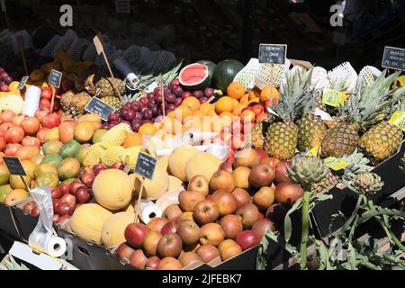 Copenhagen/Denmark/.02 July  2022/.Fruit and vegetable  shoppers at oudoor fruit and vegetable vendor at Torvehallerne in danish capital.(Photo..Francis Dean/Dean Pictures) Stock Photo