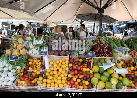 Copenhagen/Denmark/.02 July  2022/.Fruit and vegetable  shoppers at oudoor fruit and vegetable vendor at Torvehallerne in danish capital.(Photo..Francis Dean/Dean Pictures) Stock Photo