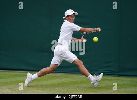 Benjamin Gusic Wan during his Boys' Singles match against Peter Benjamin Privara during day six of the 2022 Wimbledon Championships at the All England Lawn Tennis and Croquet Club, Wimbledon. Picture date: Saturday July 2, 2022. Stock Photo