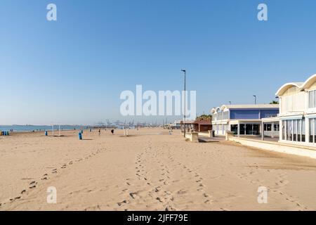 Valencia, Spain. 29th June, 2022. View of the Malvarrosa beach on a sunny day. The beaches of Valencia are one of the main tourist attractions of the city. (Credit Image: © Xisco Navarro/SOPA Images via ZUMA Press Wire) Stock Photo