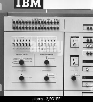 Ibm 360 Mainframe Computer Stock Photo - Alamy