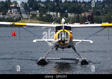 Float plane on Lake Union in Seattle Stock Photo