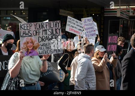 Melbourne, Australia. 2nd July 2022. Solidarity protest for abortion rights, against the overturning of Roe V. Wade by the American Supreme Court. Credit: Jay Kogler/Alamy Live News Stock Photo
