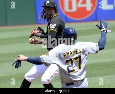 July 15 2022: Pittsburgh shortstop Oneil Cruz (15) makes a play