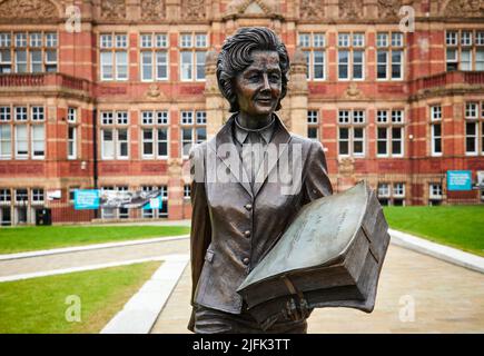 Sculptor Sam Holland’s bronze statue of former Blackburn MP Barbara Castle, Jubilee Square in Blackburn. Stock Photo