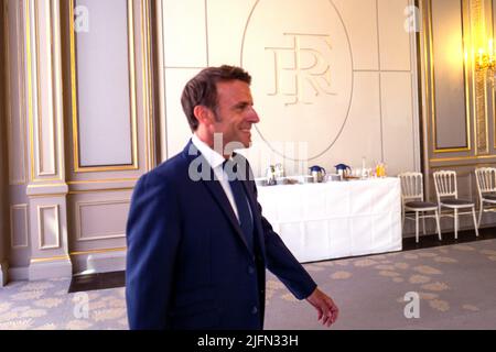 Paris, France, July 04, 2022, French President Emmanuel Macron arrives for the first cabinet meeting of the newly reshuffled government at the Elysee Palace in Paris, France, on July 04, 2022. Photo by Romain Gaillard/Pool/ABACAPRESS.COM Stock Photo