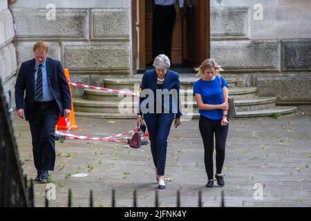 London, England, UK. 4th July, 2022. Former British Prime Minister THERESA MAY is seen leaving Foreign and Commonwealth Office. (Credit Image: © Tayfun Salci/ZUMA Press Wire) Stock Photo