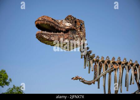 The British Ironwork Centre, Tyrannosaurus Rex Exhibit/Sculpture Stock Photo