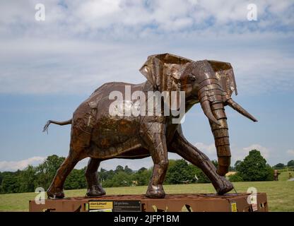 The British Ironwork Centre, Asian Elephant Exhibit/Sculpture Stock Photo