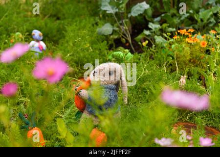 London, UK, 4th Jul 2022,  RHS Hampton Court Palace Garden Festival 2022 opens 4th to 9th July. It is a celebration of gardening packed with things to see and do, Andrew Lalchan Photography/Alamy Live News Stock Photo