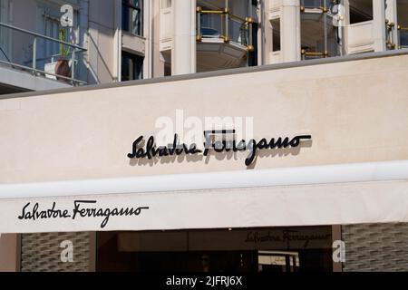 Salvatore Ferragamo, high-end designer Italian shoes and  display picture 1