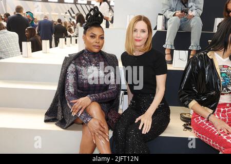 Paris, France. July 5, 2022, Leslie Mann at the Armani fashion show during  Paris Fashion Week Haute Couture on July 5, 2022 in Paris, France. Photo by  Jerome Domine/ABACAPRESS.COM Stock Photo - Alamy