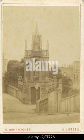 One of the entrances to the Bat-Bouwe-Zate Castle (Hello Castle) Stock Photo