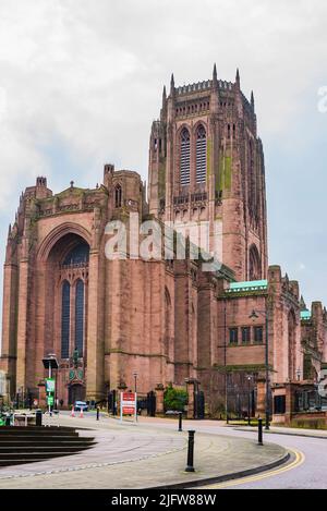 Liverpool Cathedral is the Cathedral of the Anglican Diocese of Liverpool, built on St James's Mount in Liverpool, and the seat of the Bishop of Liver Stock Photo