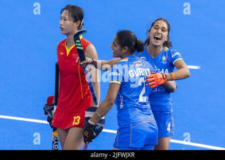 AMSTERDAM - Gurjit Kaur (IND) and Monika (IND) after the 1-1 match ...