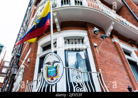 Embassy Republic of Ecuador. Landon Place, Knightsbridge, Royal Borough of Kensington and