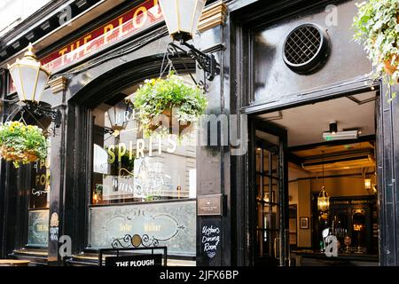 The Plough is a Victorian pub that serves a variety of traditional pub food. Bloomsbury, London, England, UK, Europe Stock Photo