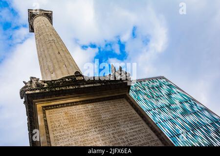 The Monument to the Great Fire of London, more commonly known simply as the Monument, is a fluted Doric column in London. Commemorating the Great Fire Stock Photo