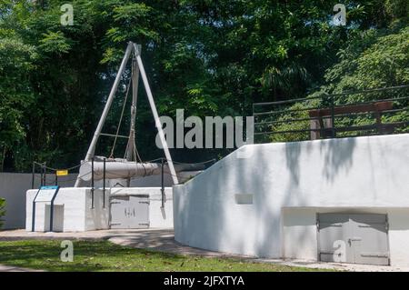 Historic gun emplacements at Fort Siloso, on Sentosa Island, Singapore Stock Photo