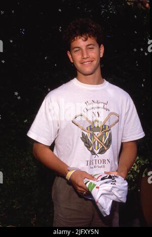 Kirk Cameron 1989 Credit: Ralph Dominguez/MediaPunch Stock Photo - Alamy