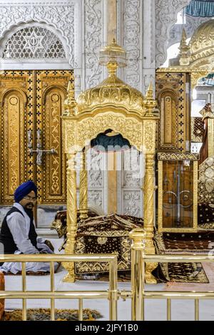 12 18 2014 Golden Carving Inside Takht Sri Patna Sahib, where Guru Gobind Singh Ji was born in 1666.Old Patna Bihar India Stock Photo