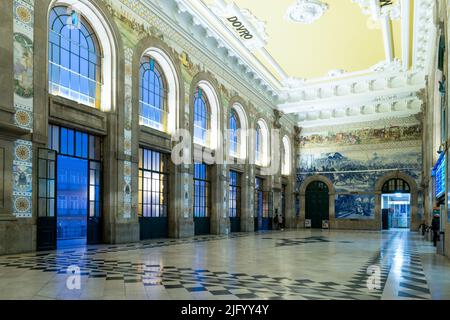 Sao Bento Train Station Interior, Porto, Portugal, Europe Stock Photo