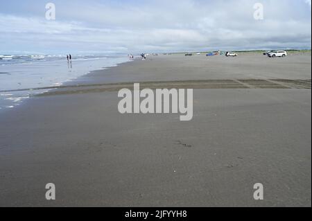 Ocean Shores, Washington, USA-June 29 2022: Cars and tourist at Ocean Shores beach in summertime. Stock Photo