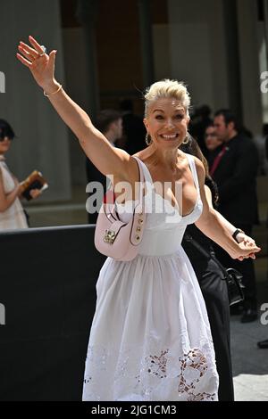 Hannah Waddingham attending the Elie Saab show during PFW Haute Couture in Paris, France on July 6, 2022. Photo by Julien Reynaud/APS-Medias/ABACAPRESS.COM Stock Photo