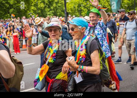 Couple of older lesbians taking part in Pride in London Stock Photo