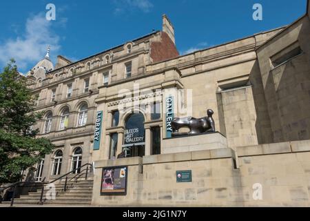 Main entrance and staircase to Leeds Art Gallery,  Leeds city centre, West Yorkshire, UK. Stock Photo