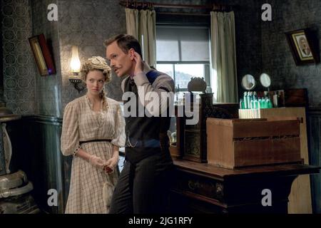 AMANDA SEYFRIED, NEIL PATRICK HARRIS, A MILLION WAYS TO DIE IN THE WEST, 2014 Stock Photo