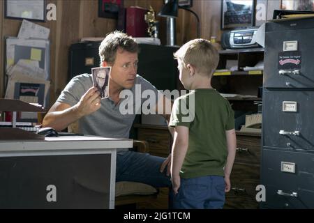 GREG KINNEAR, CONNOR CORUM, HEAVEN IS FOR REAL, 2014 Stock Photo