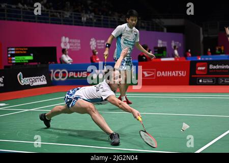 Kuala Lumpur, Malaysia. 7th July, 2022. Malaysia's Chan Peng Soon/Cheah Yee See(L) compete during the mixed doubles round of 16 match against China's Zheng Siwei/Huang Yaqiong at Malaysia Masters 2022 in Kuala Lumpur, Malaysia, July 7, 2022. Credit: Chong Voon Chung/Xinhua/Alamy Live News Stock Photo