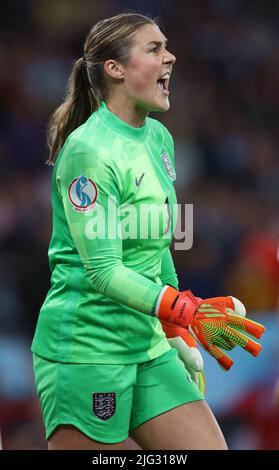 MARY EARPS, ENGLAND, 2022 Stock Photo - Alamy