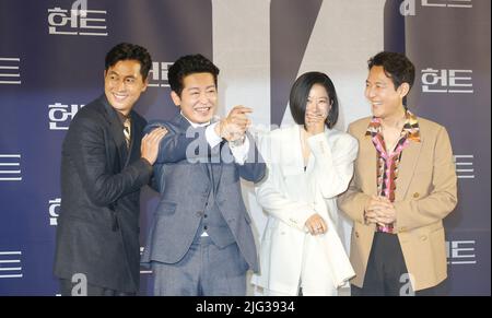 (L-R) Jung Woo-Sung, Heo Sung-Tae, Jeon Hye-Jin and Lee Jung-Jae, July 5, 2022 : South Korean actors and actress Jung Woo-Sung, Heo Sung-Tae and Jeon Hye-Jin pose with a South Korean actor and director Lee Jung-Jae during a production press conference for the movie 'Hunt' in Seoul, South Korea. Credit: Lee Jae-Won/AFLO/Alamy Live News Stock Photo