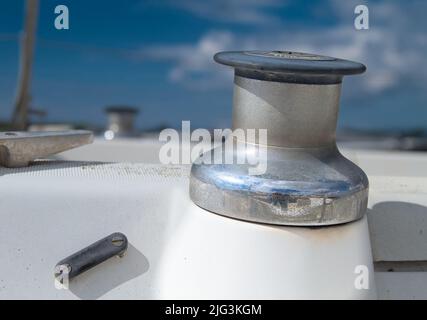 Obsolete Aluminium Manual Barlow Boat Winch On A Glass Fibre Sailing Boat, Christchurch UK Stock Photo